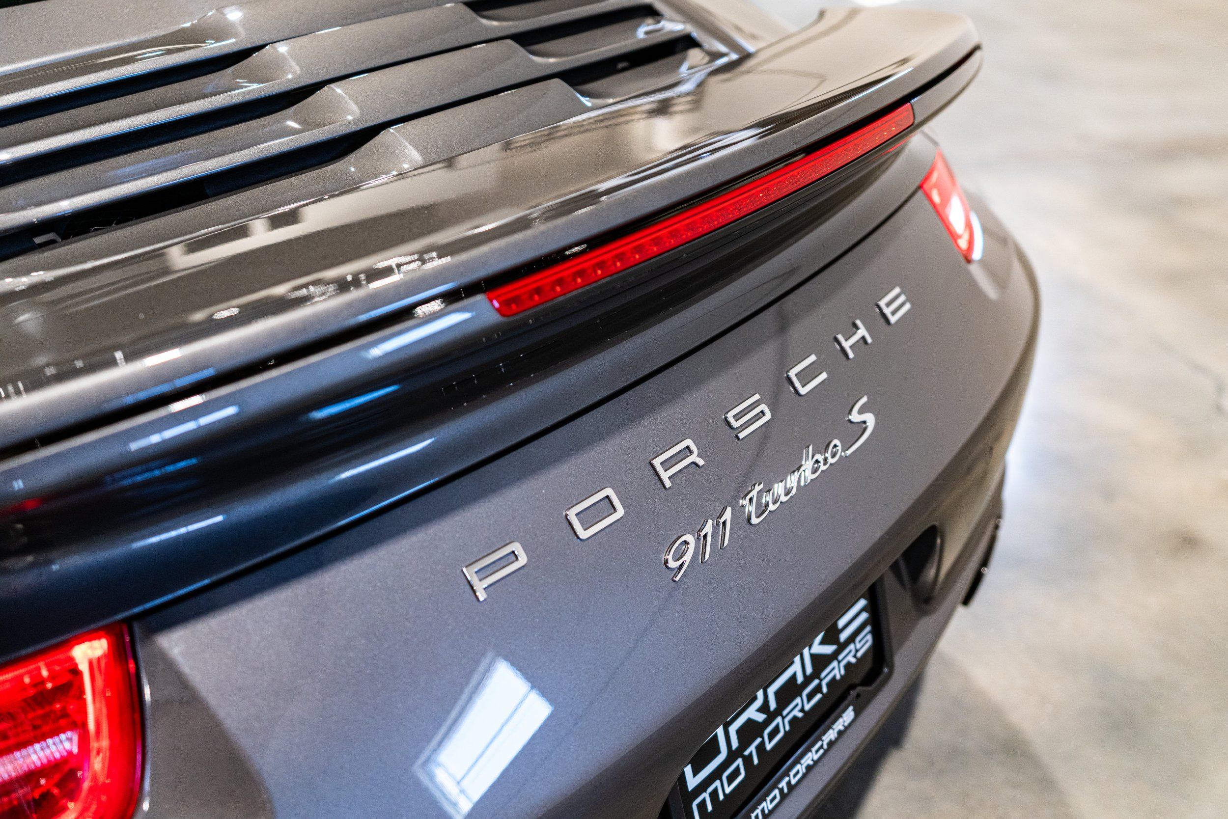 2015 Porsche 911 Turbo S - Photo 22