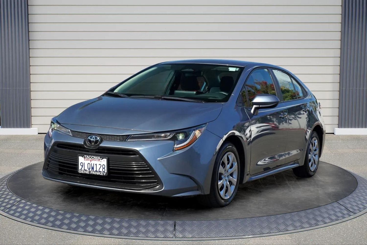 2024 Toyota Corolla LE photo 3