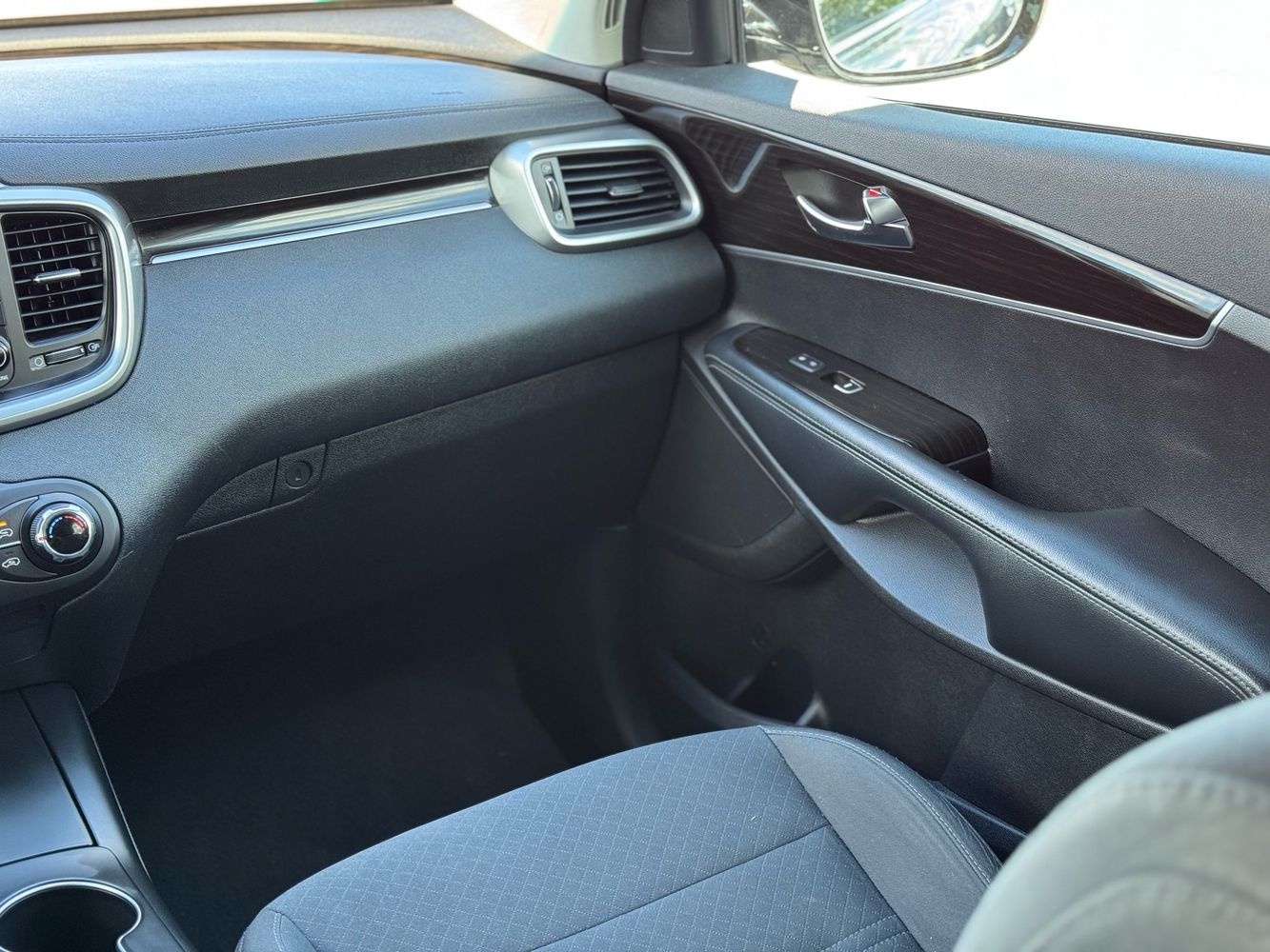 2019 Kia Sorento LX S photo 12