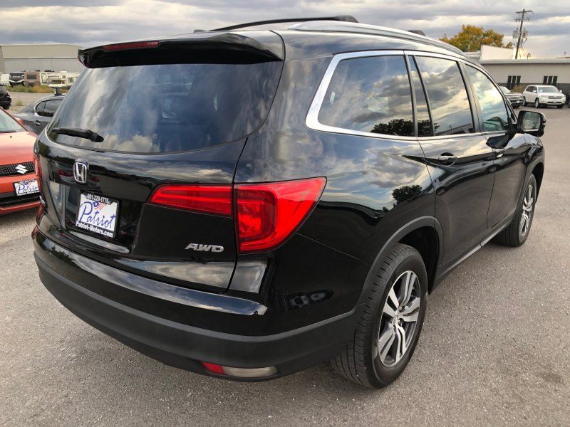 2018 Honda Pilot EX photo 5
