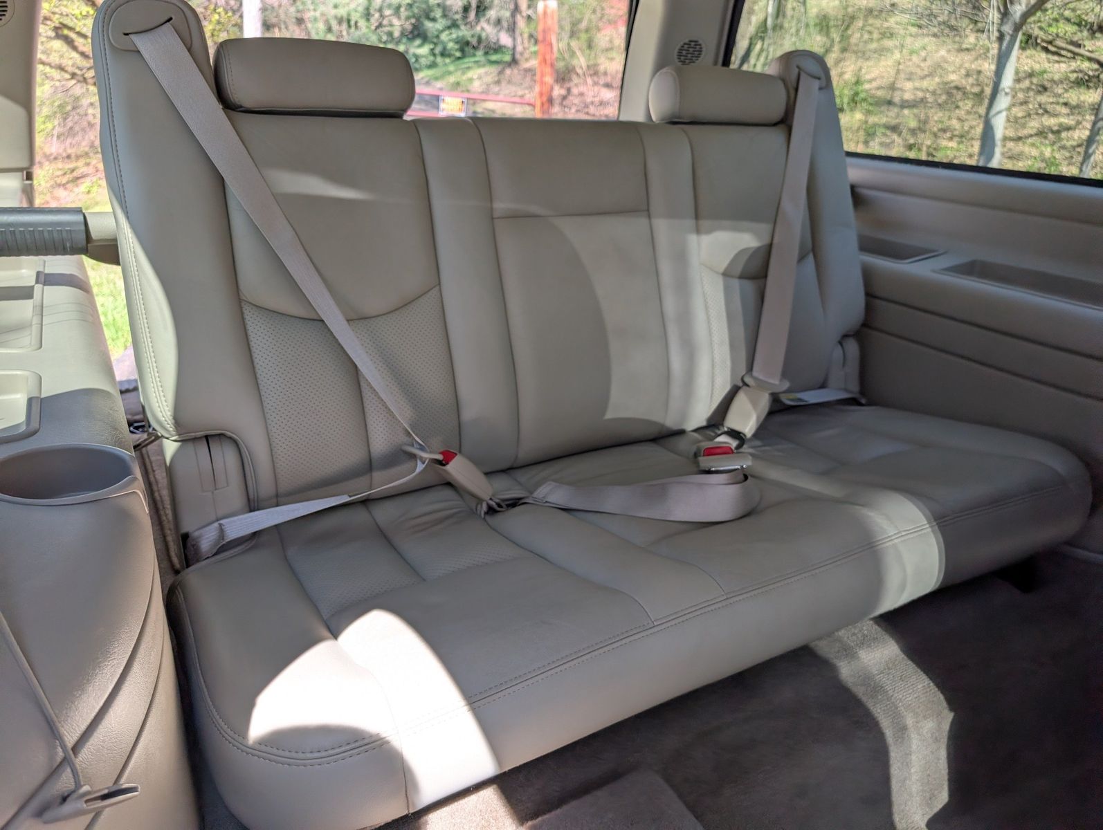 2004 Cadillac Escalade ESV 182