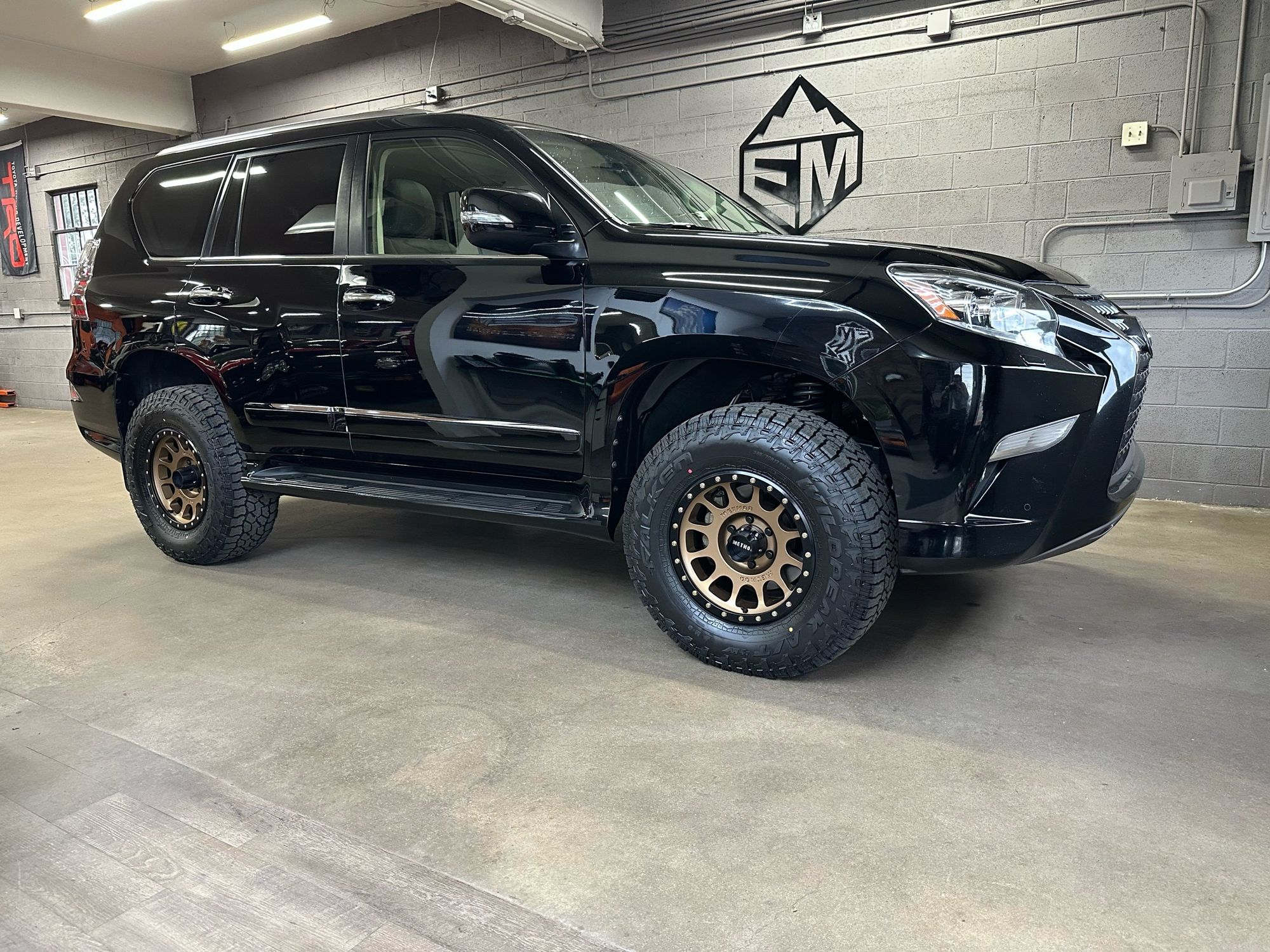 2019 Lexus GX 460 photo 4