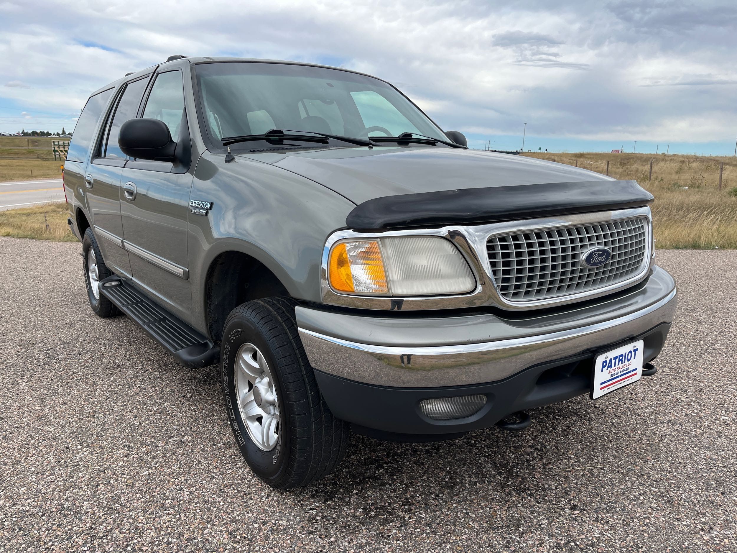 1999 Ford Expedition XLT photo 3
