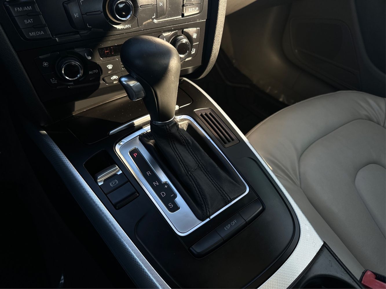 2009 Audi A5 Quattro photo 23