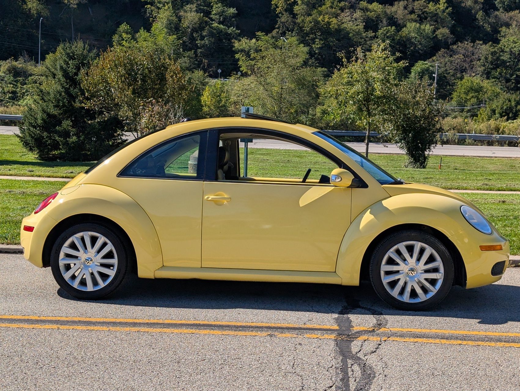 2008 Volkswagen New Beetle 6