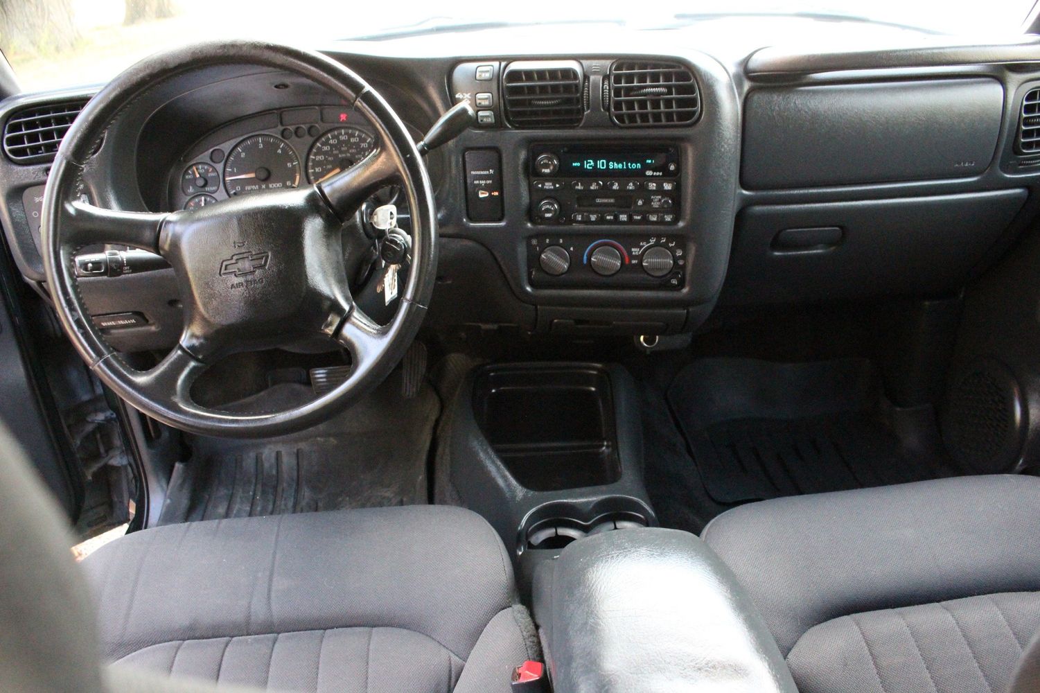 2003 Chevy S10 Interior