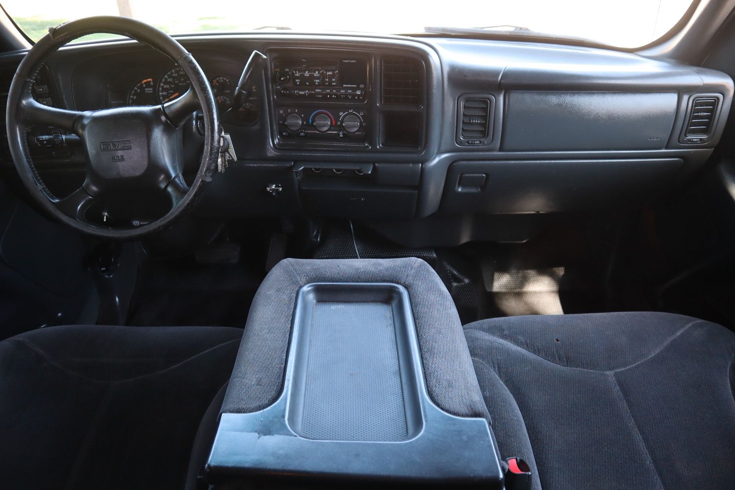 2001 GMC Sierra 2500HD SLE Victory Motors of Colorado