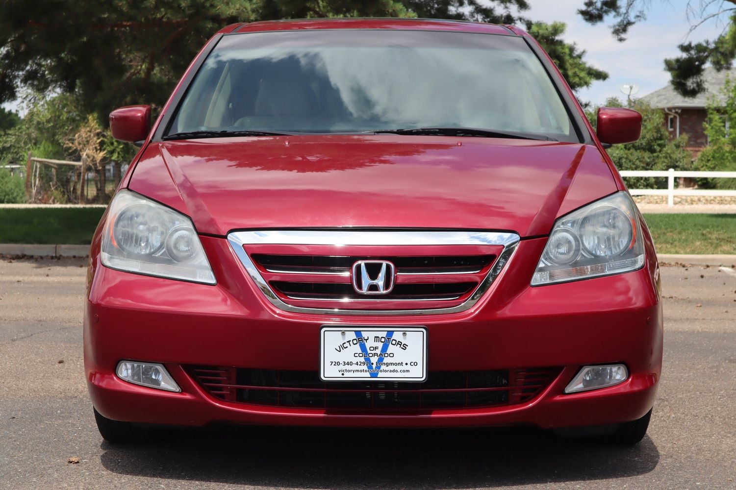 2005 Honda Odyssey Touring w/DVD w/Navi Victory Motors of Colorado