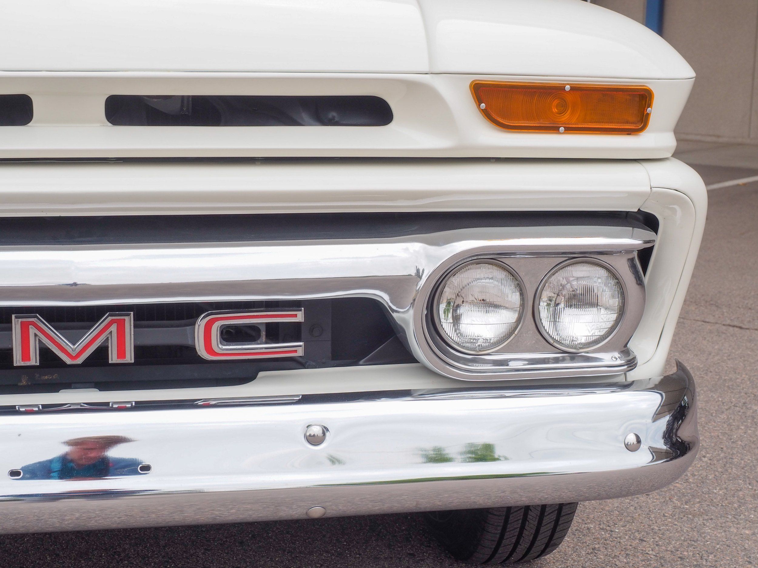 1966 GMC Pickup White RWD
