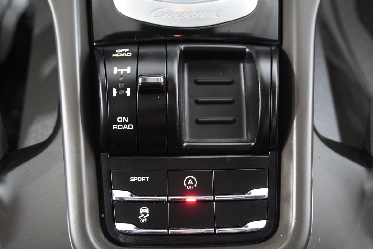 2016 Porsche Cayenne Base