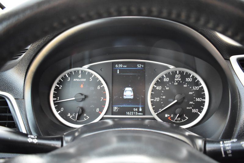 2019 Nissan Sentra SV - Photo 12