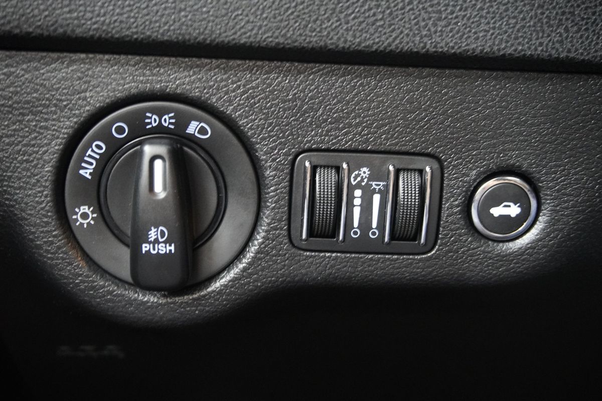 2013 Dodge Charger SXT Plus