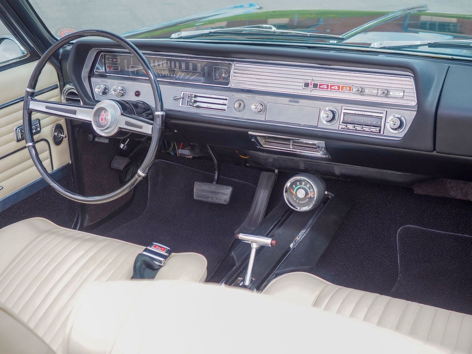 1965 Oldsmobile Cutlass 73