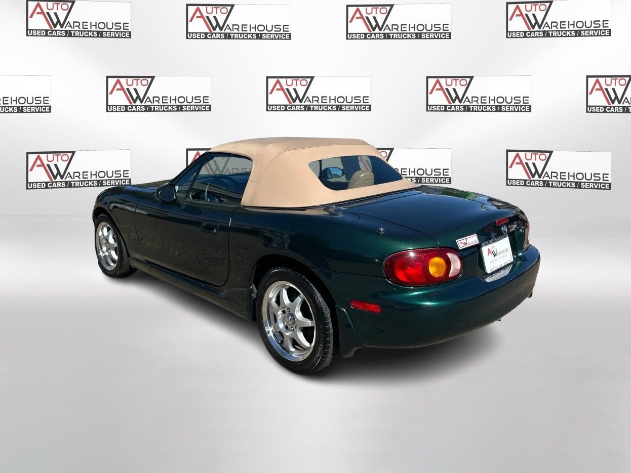 2000 Mazda MX-5 Miata Miata photo 5