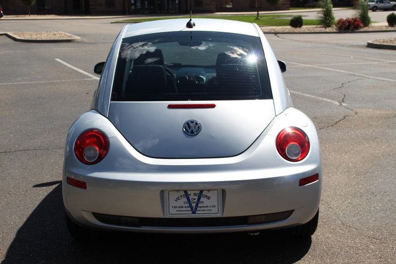 2006 Volkswagen New Beetle 2.5 | Victory Motors of Colorado