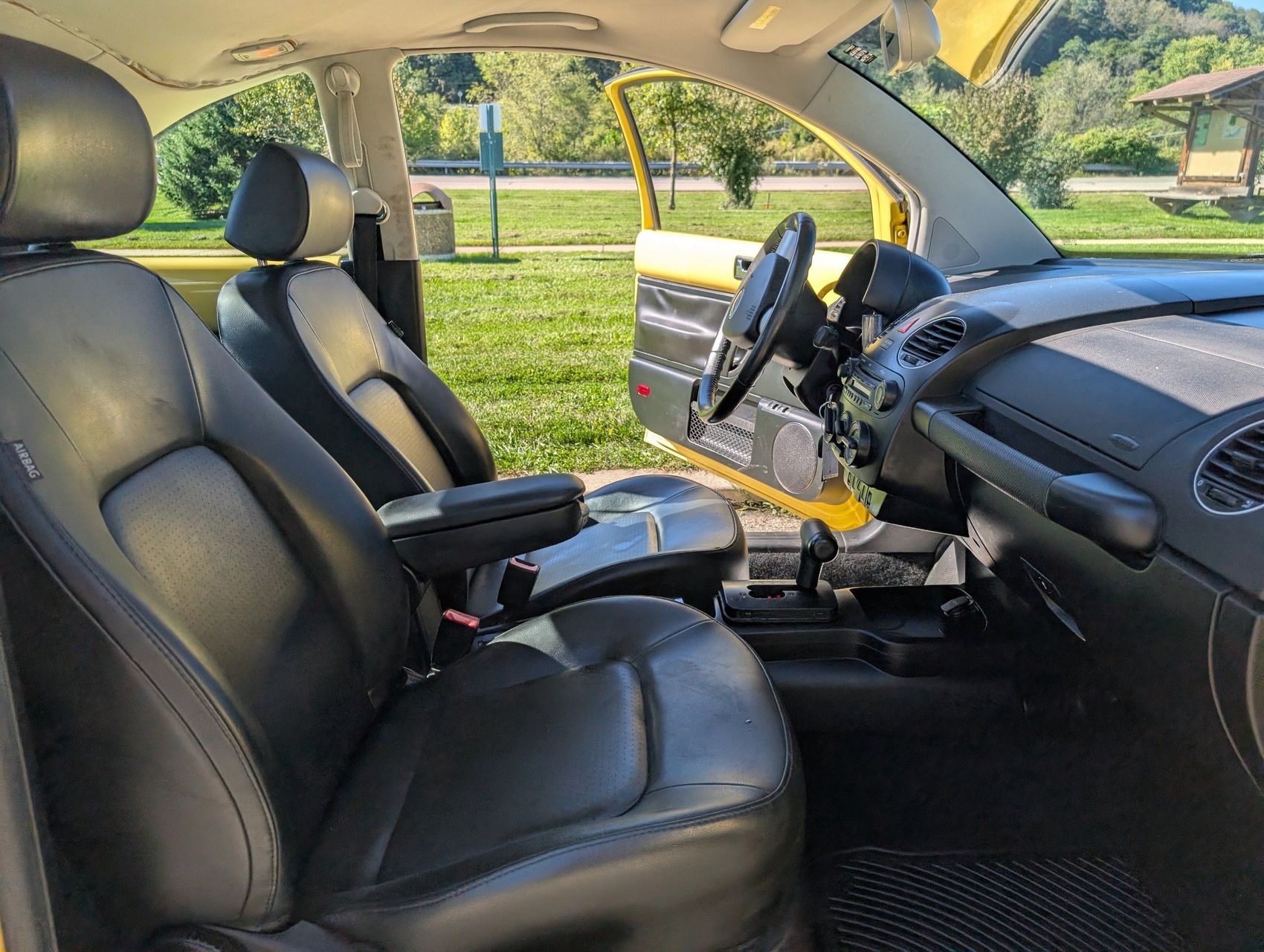 2008 Volkswagen New Beetle 70