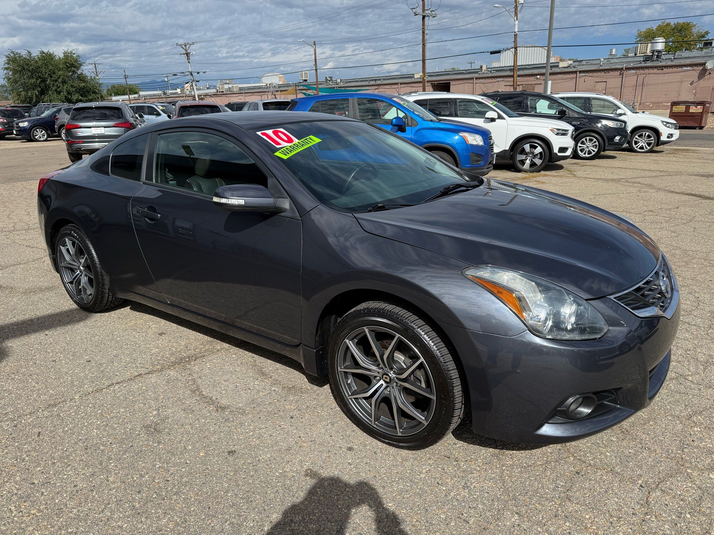 2010 Nissan Altima 3.5 SR photo 3