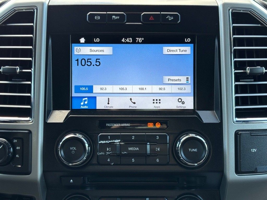 2017 Ford F-250 Lariat photo 34