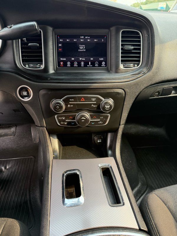2018 Dodge Charger photo 10