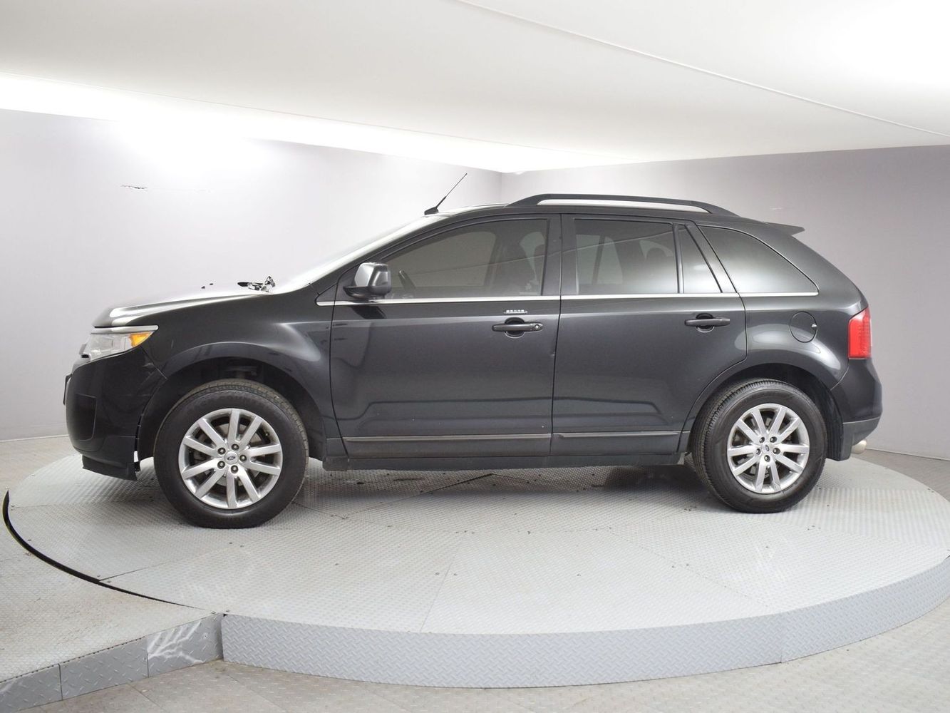 2011 Ford Edge Limited photo 13