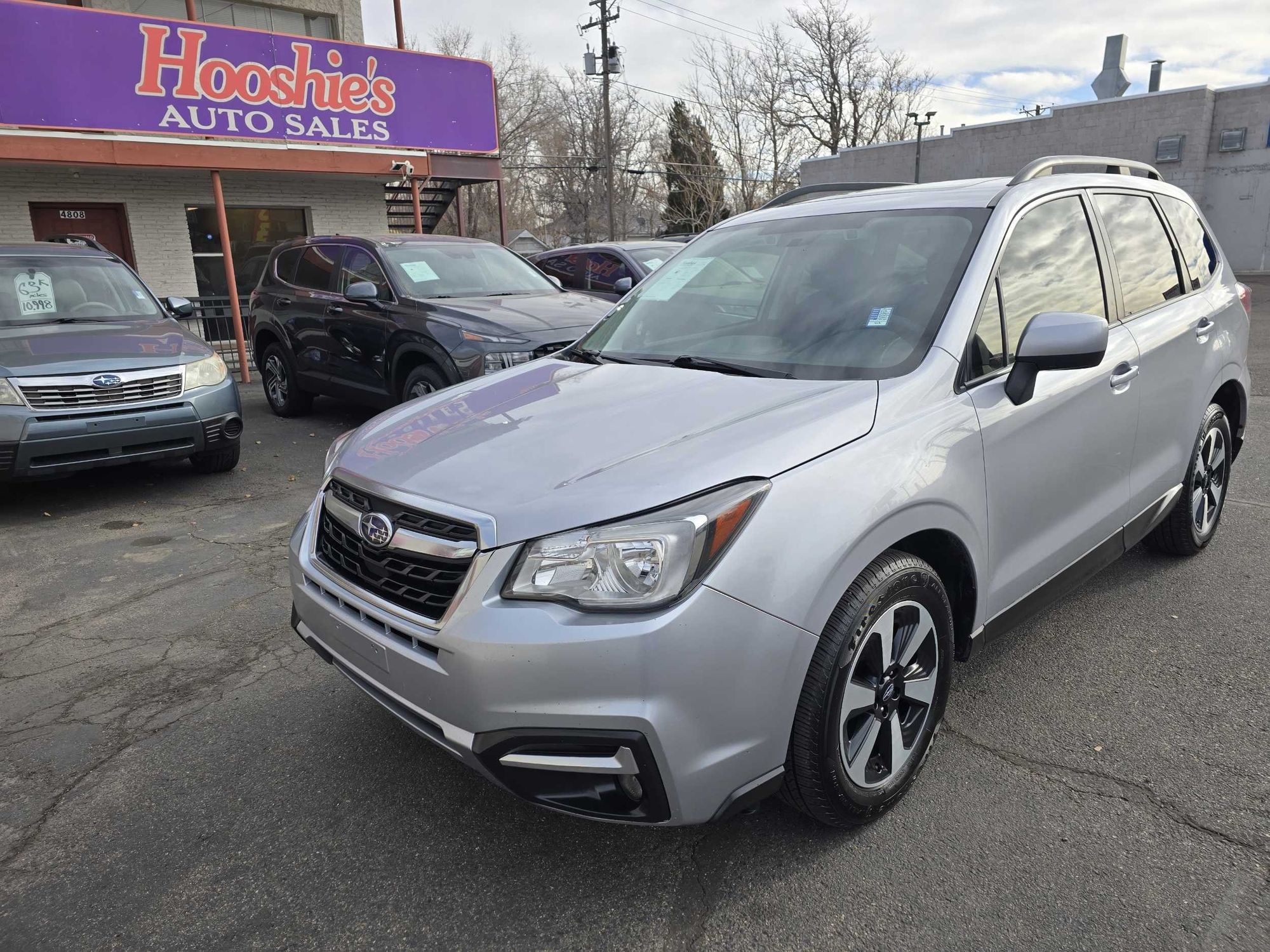 2018 Subaru Forester Premium photo 16