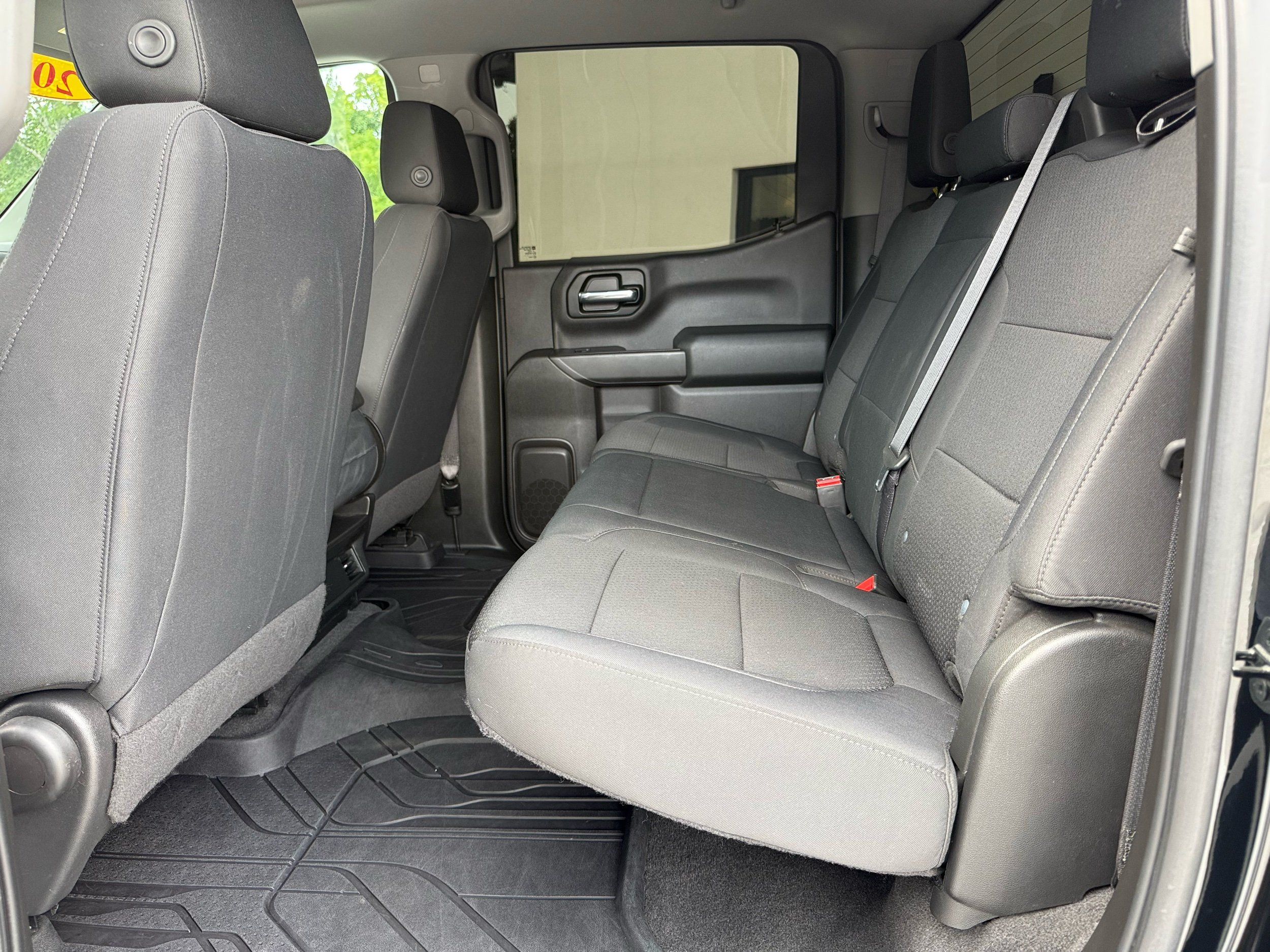 2020 Chevrolet Silverado 1500 Custom photo 4
