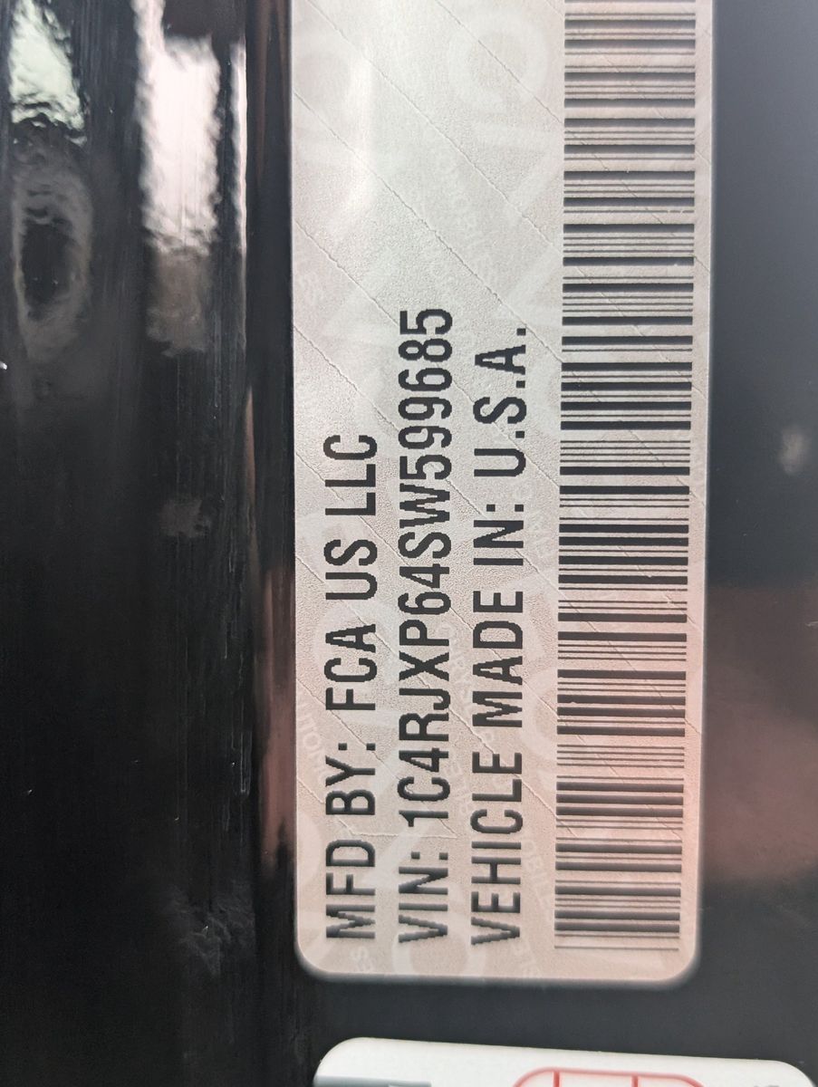 2025 Jeep Wrangler 4xe 29