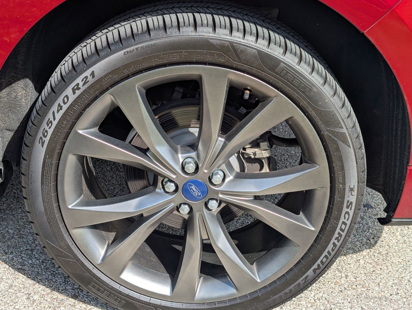 2016 Ford Edge 16