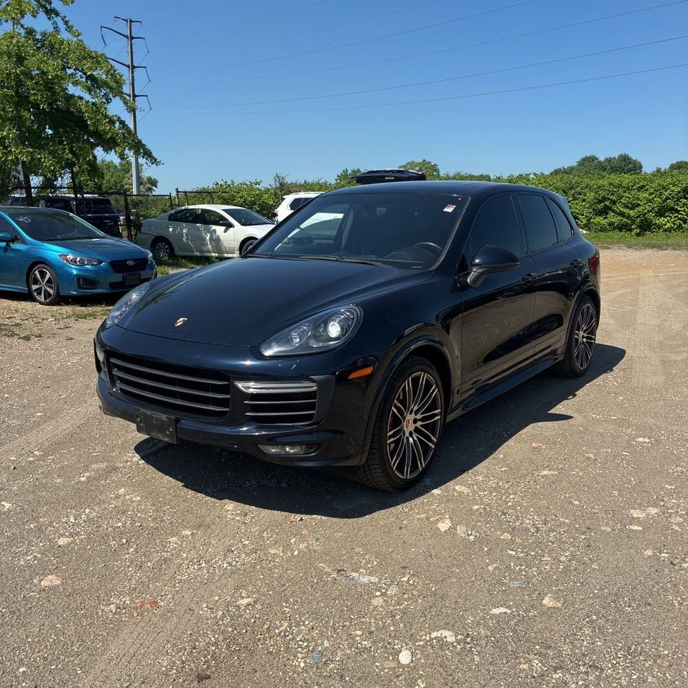 2016.0 Porsche Cayenne GTS's photo