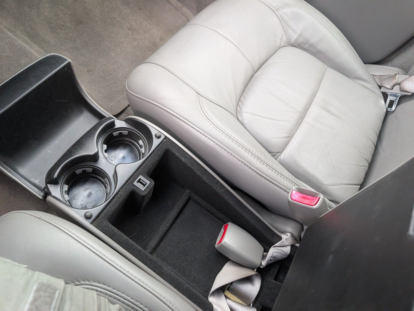 2005 Cadillac DeVille 100