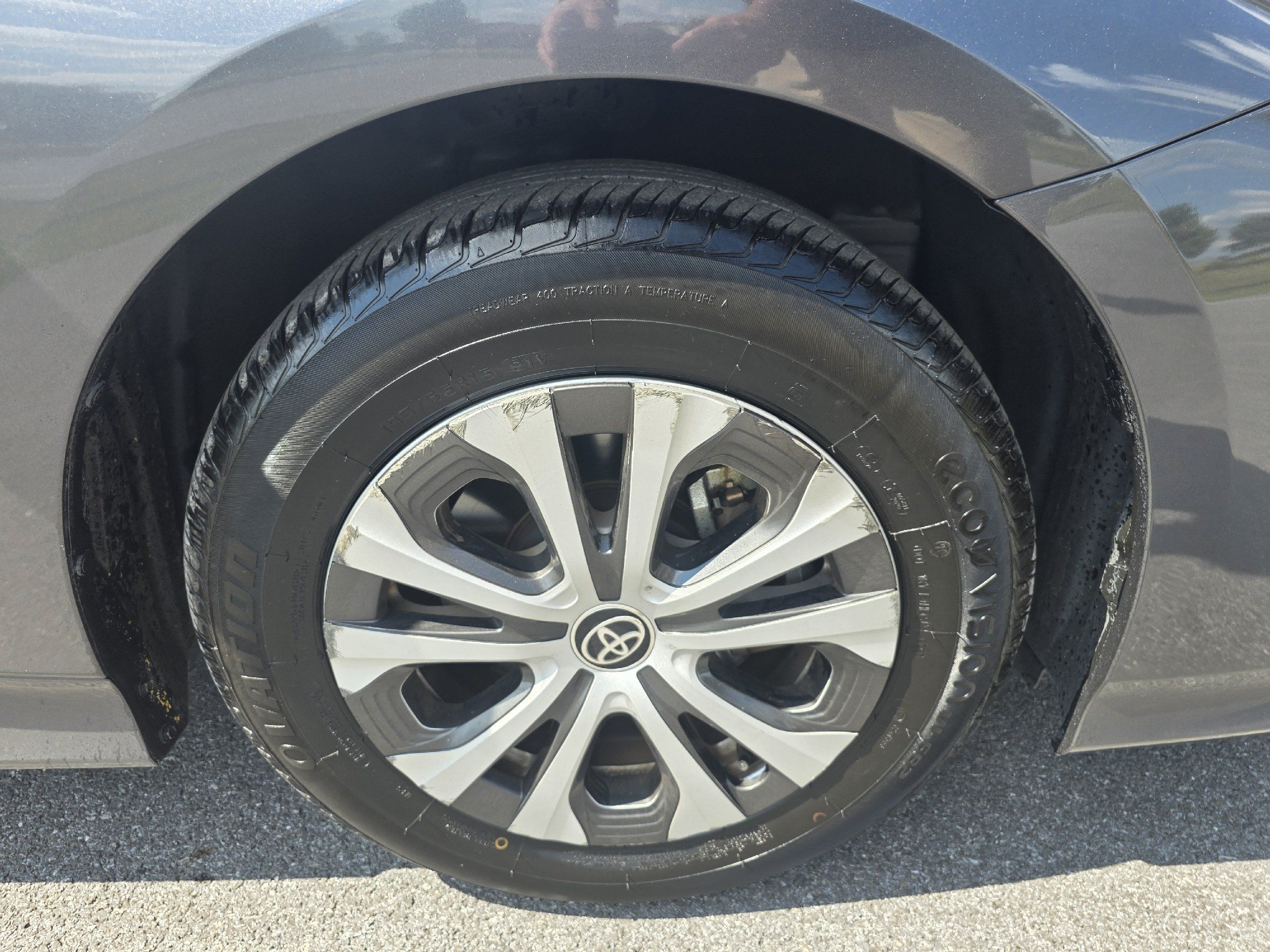 2022 Toyota Prius Prime XLE photo 27