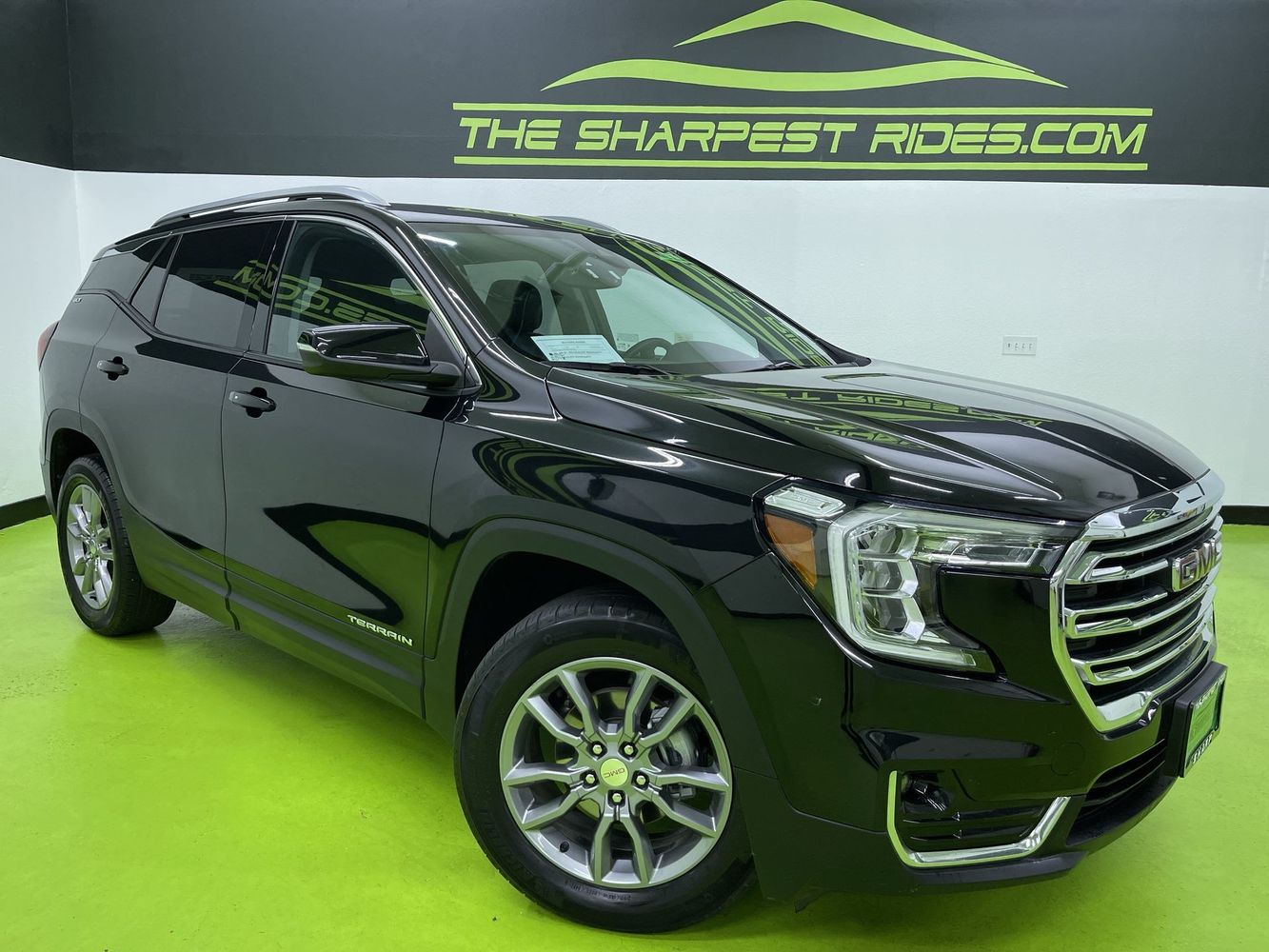 2024 GMC Terrain SLT's photo
