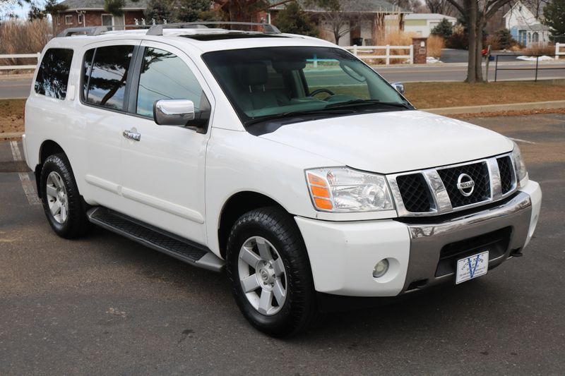 2004 Nissan Armada Photos