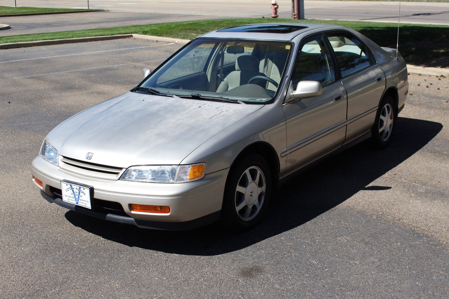 1994 Honda Accord EX Victory Motors of Colorado