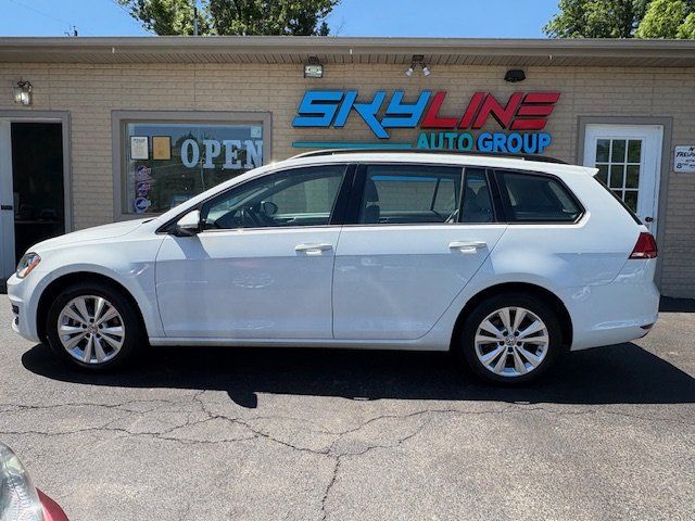 2017 Volkswagen Golf SportWagen TSI S 4Motion DSG Auto's photo