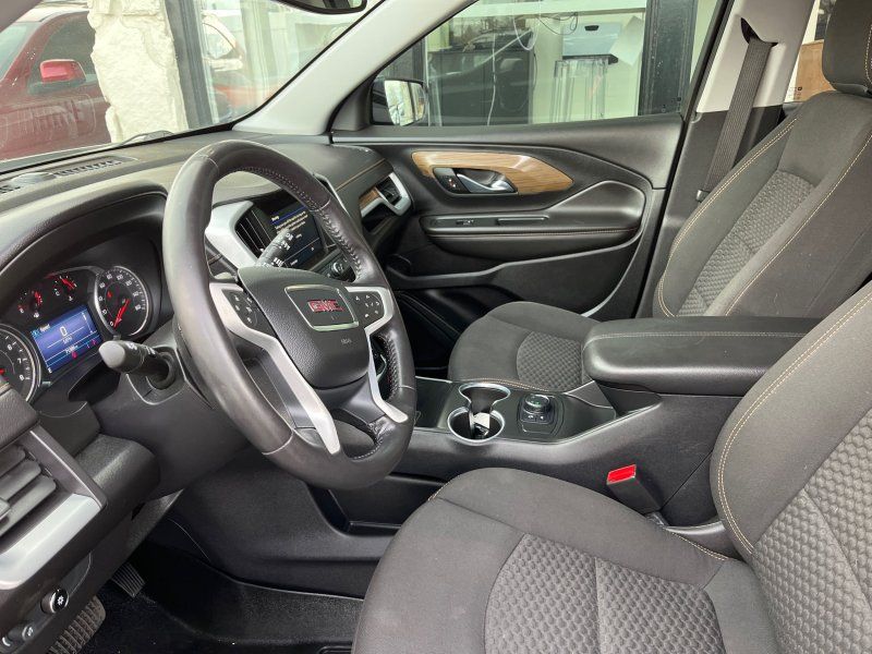 2021 Gmc Terrain SLE photo 2