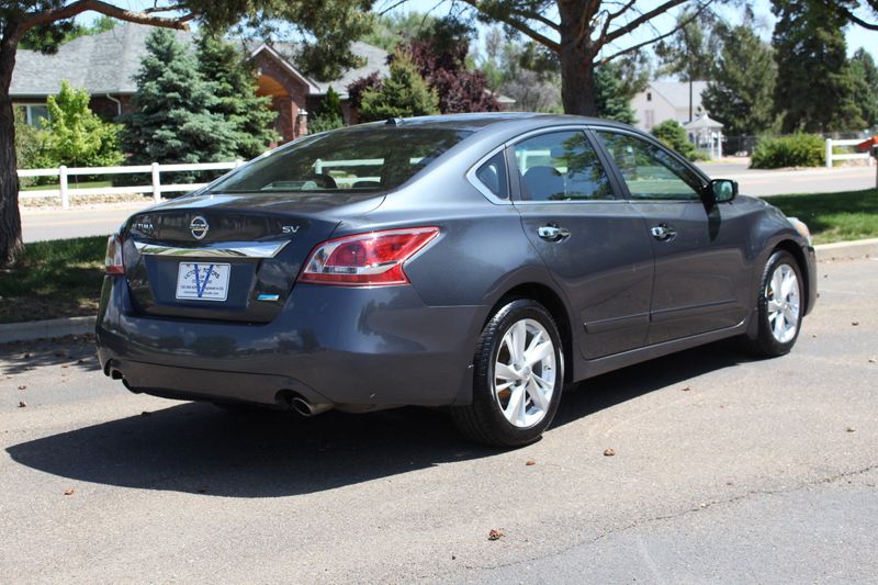 2013 Nissan Altima Photos