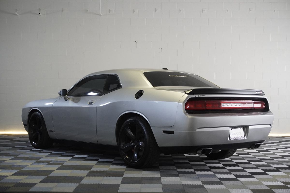 2009 Dodge Challenger SRT8