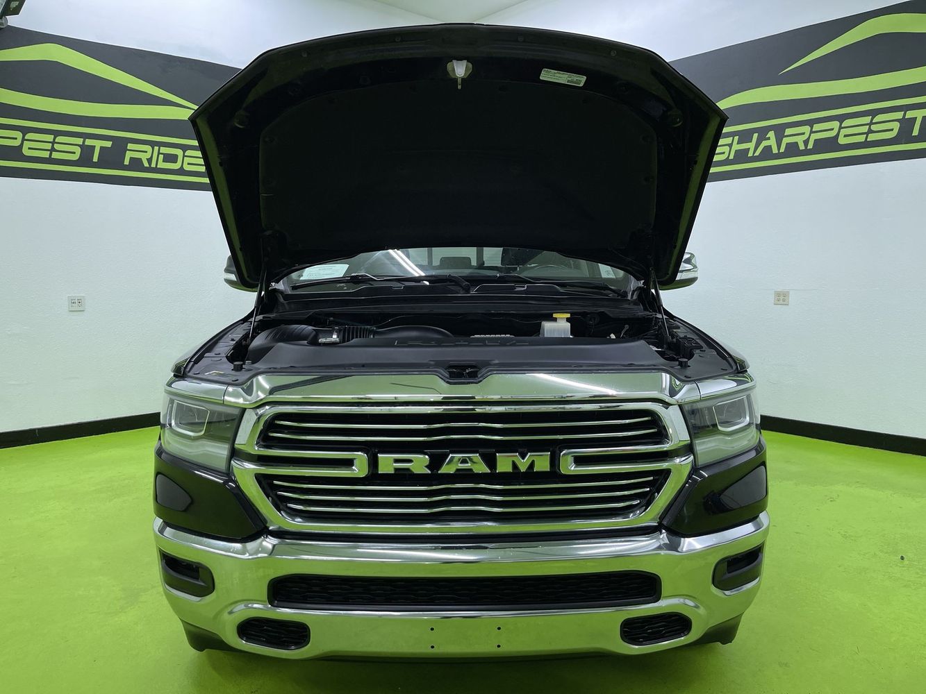 2022 Ram 1500 Laramie photo 4