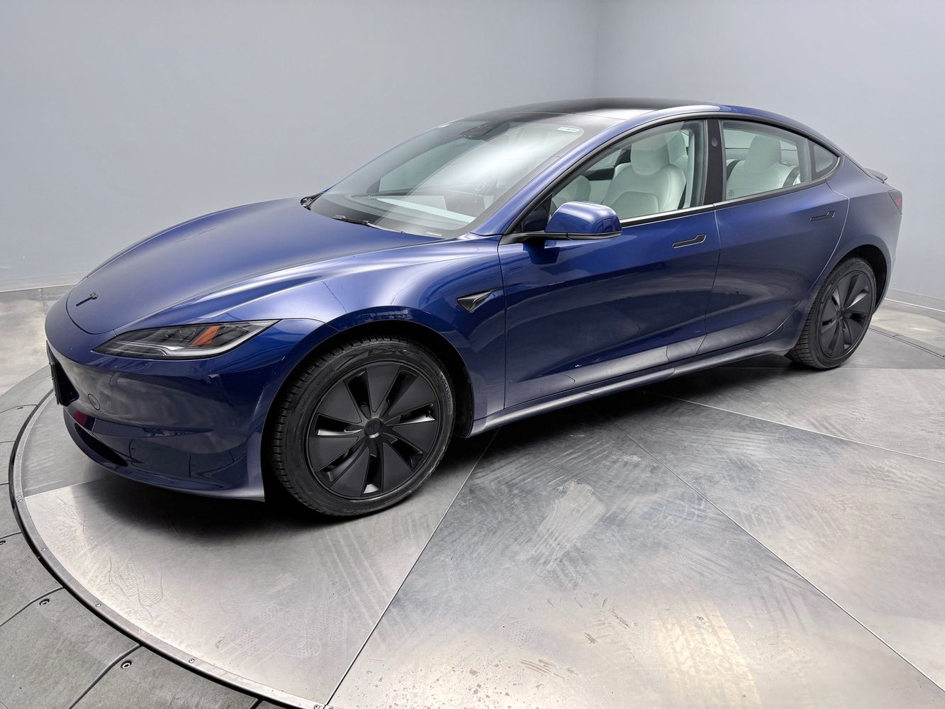 2025 Tesla Model 3's photo