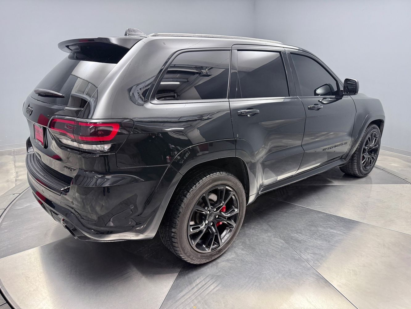 2021 Jeep Grand Cherokee SRT8 photo 4