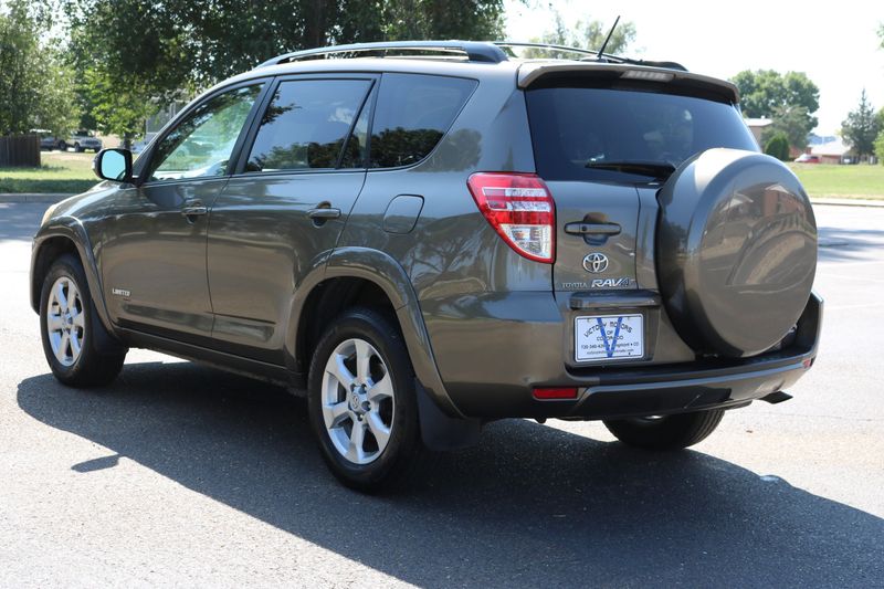 2010 Toyota RAV4 Photos