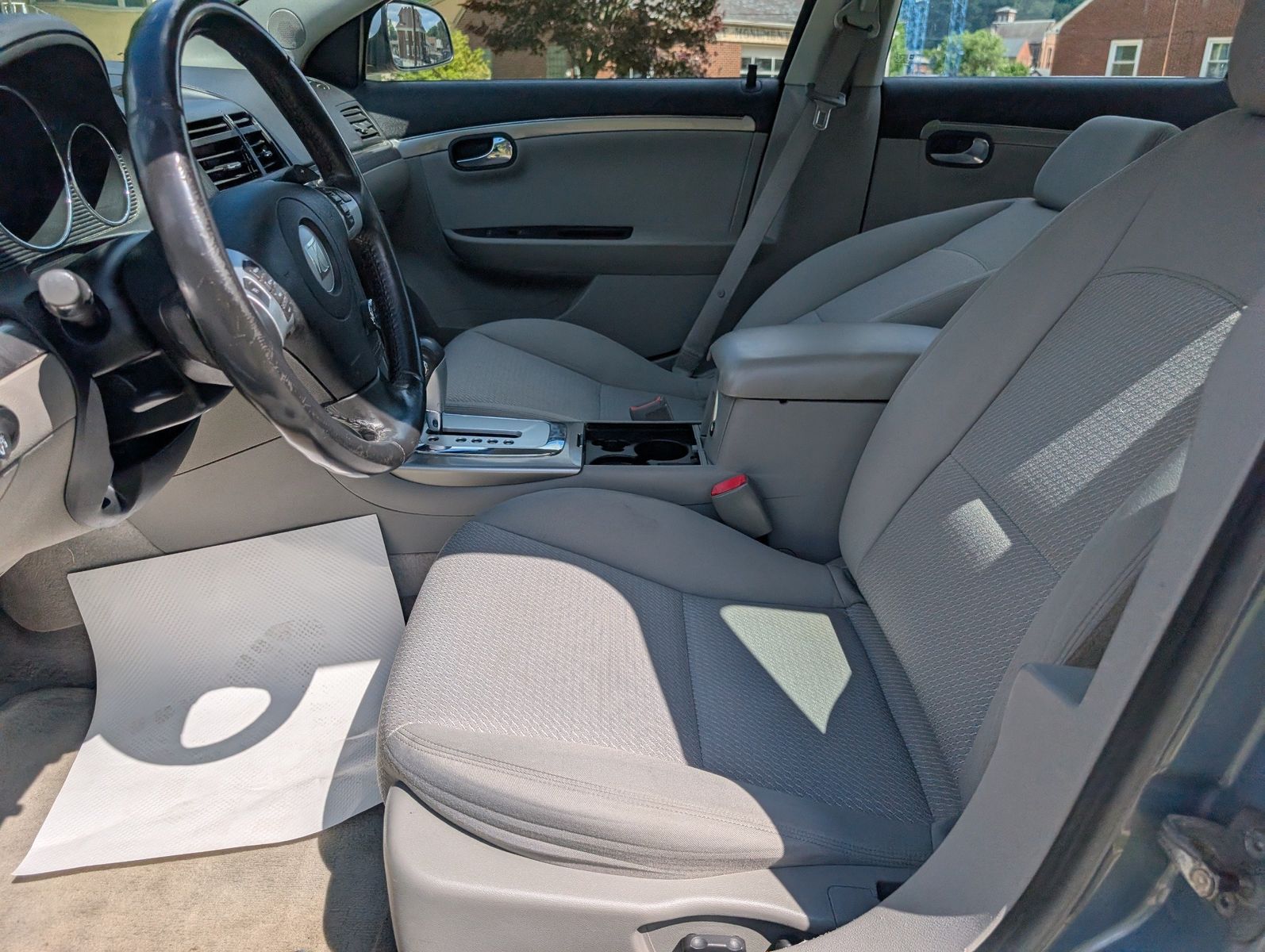 2009 Saturn Aura 36