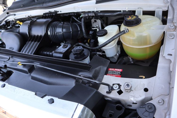 Ford E 250 Enginenull