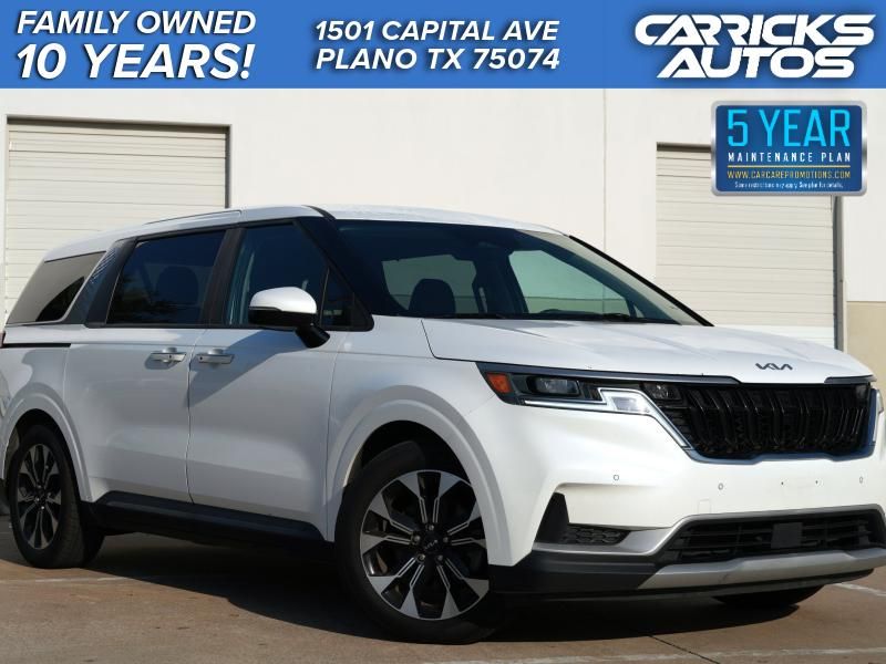 2022 Kia Sedona EX's photo
