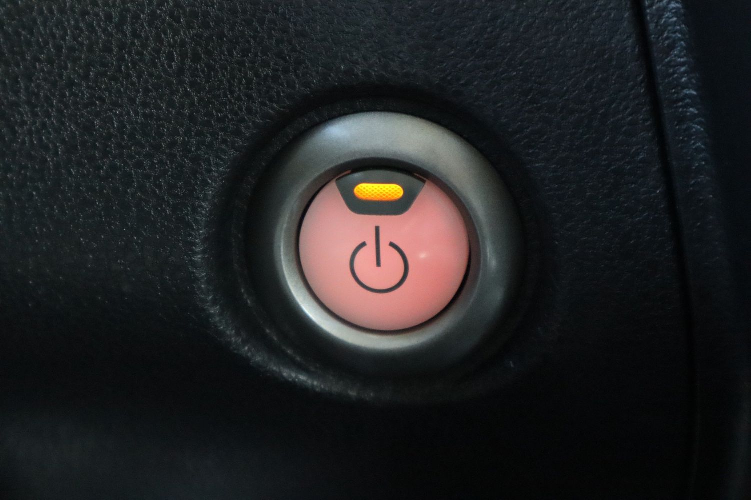 2016 Nissan LEAF SL Victory Motors of Colorado