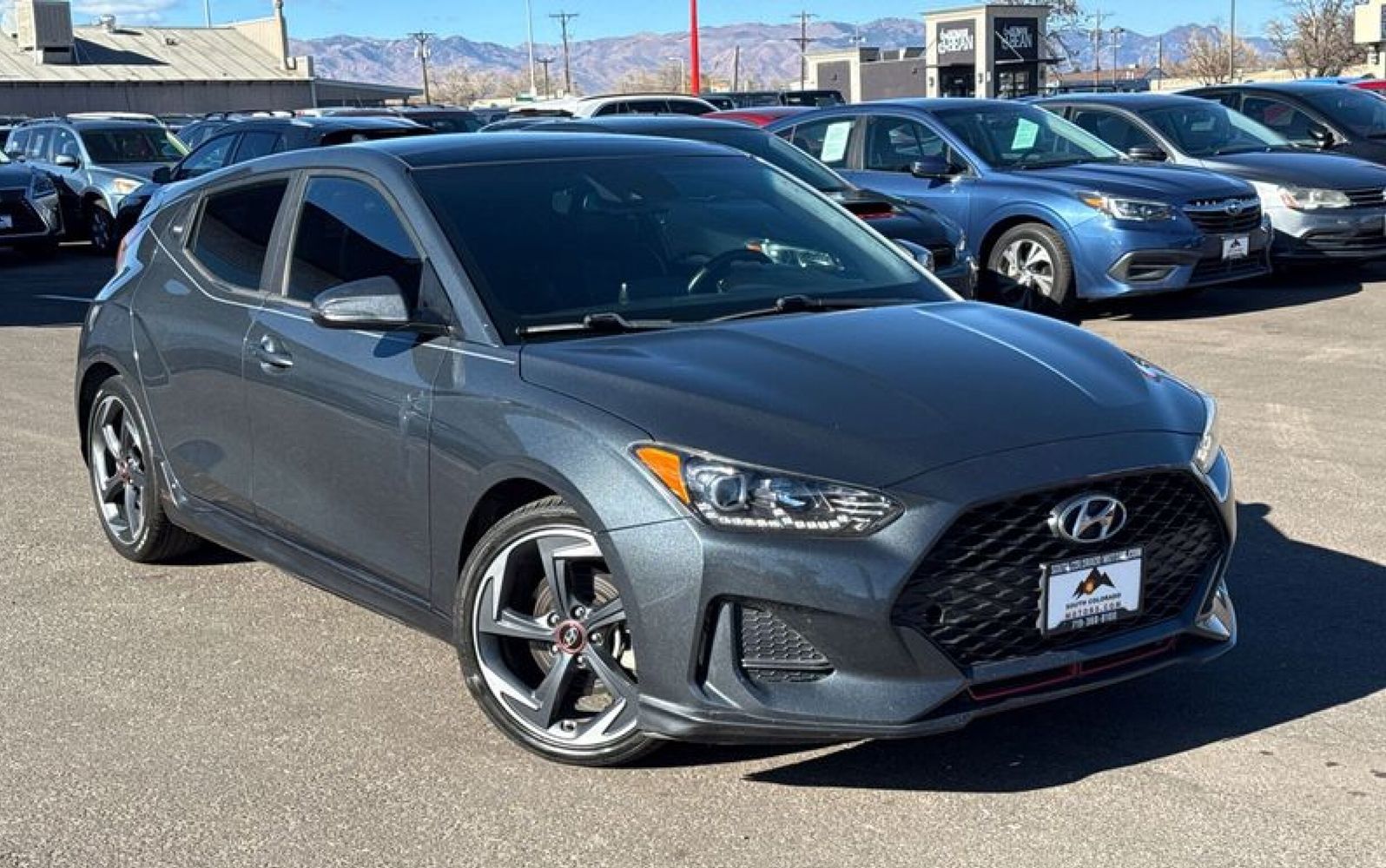 2019 Hyundai Veloster Base's photo