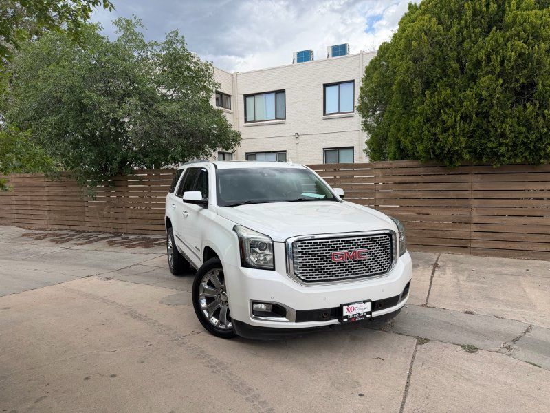 2016 GMC Yukon 4WD Denali's photo
