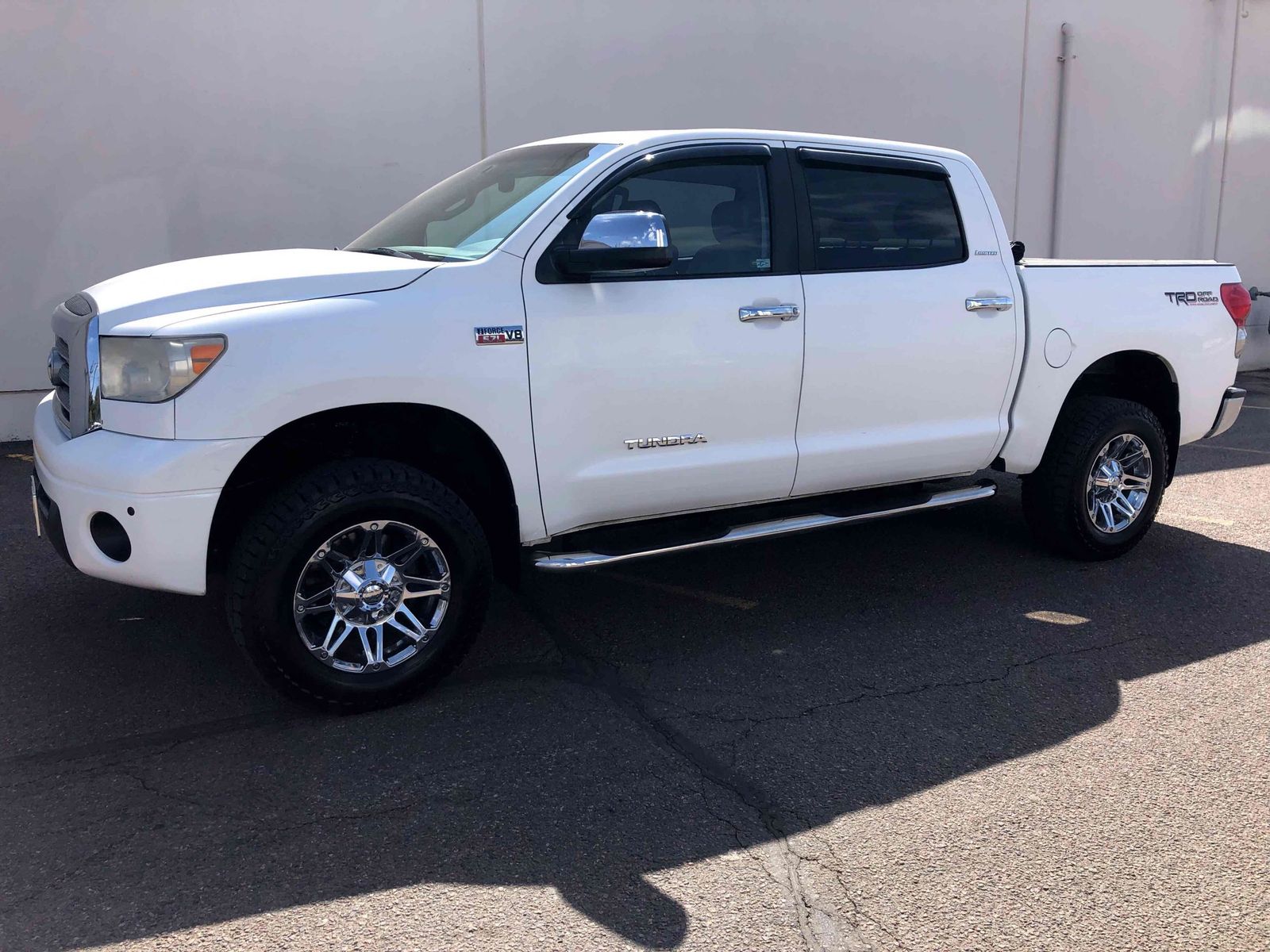 Toyota tundra 2008