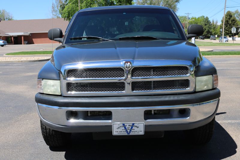 2002 Dodge Ram 2500 Photos